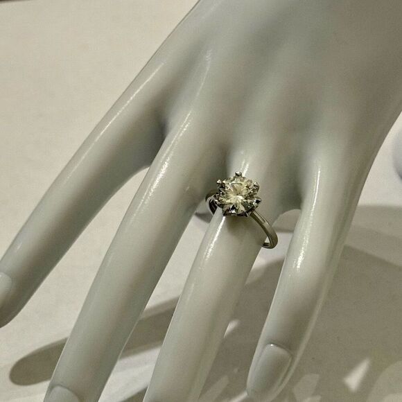 Stunning 4.5 Carat Round Moissanite Solitaire Ring Sterling Silver Adjustable - Picture 1 of 10